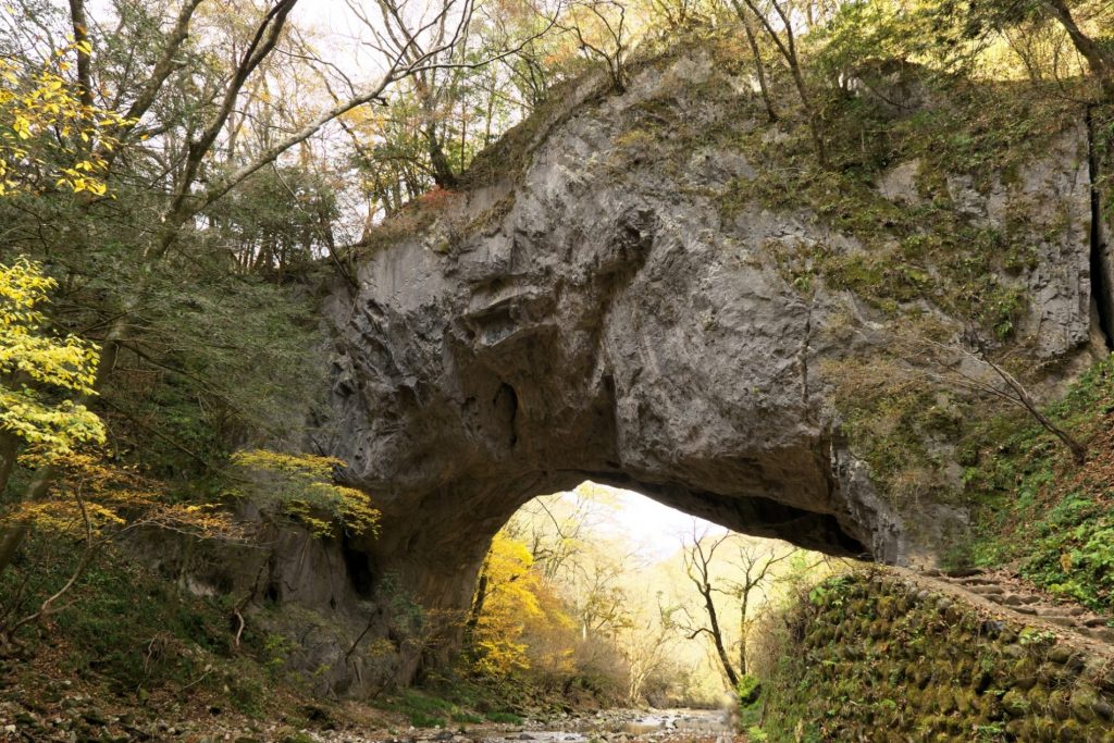 Puente Onbashi (雄橋)