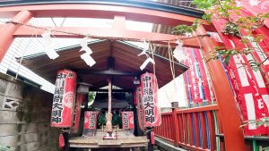 Santuario Chiyoda Inari (千代田稲荷神社)