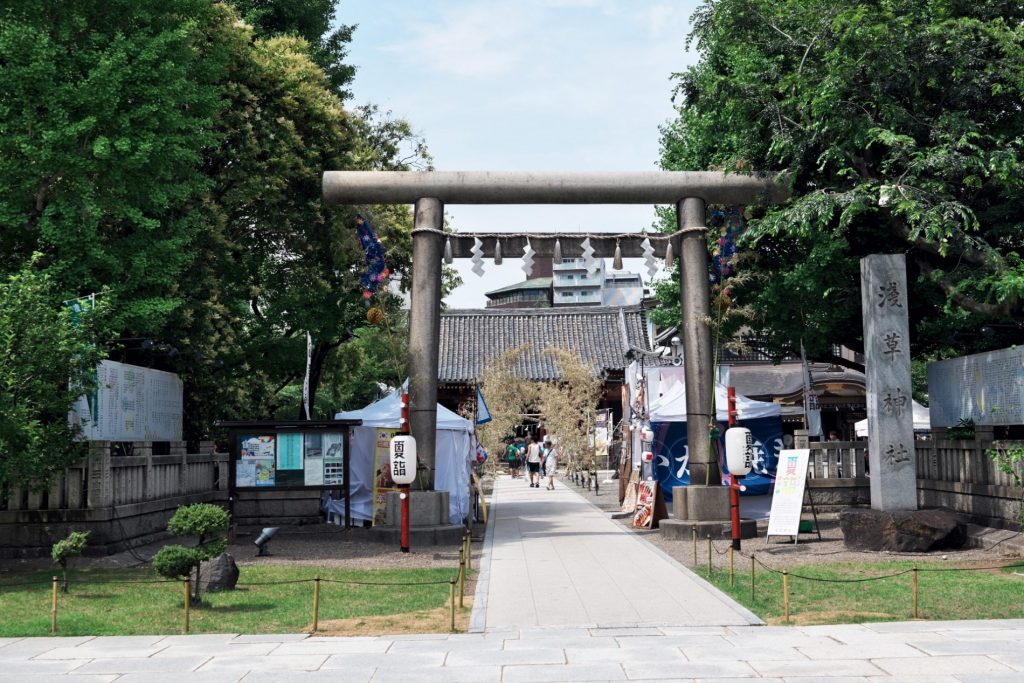 Santuario de Asakusa (浅草神社)