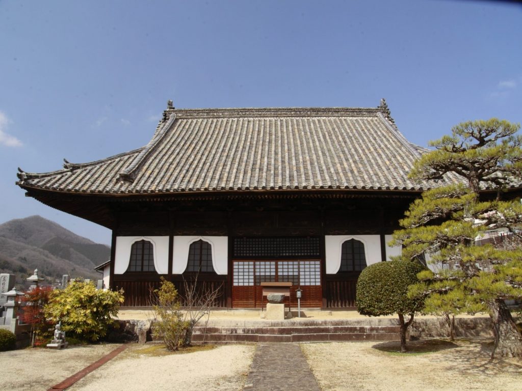 Templo Raikyū-ji (天柱山 頼久寺)
