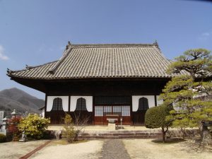 Templo Raikyū-ji (天柱山 頼久寺)