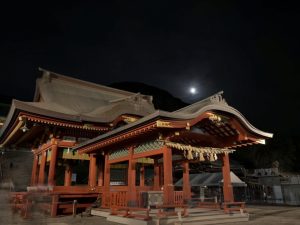Santuario Tsurugaoka Hachimangu (鶴岡八幡宮)