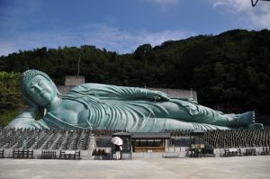 Gran Buda Acostado de Nanzoin (南蔵院 涅槃像)
