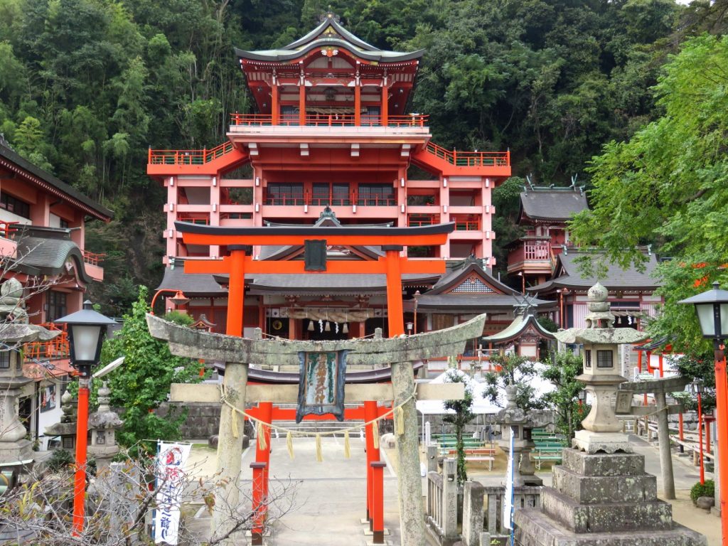 Santuario Kusado Inari-jinja (草戸稲荷神社)