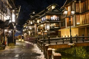 Ginzan Onsen (銀山温泉)