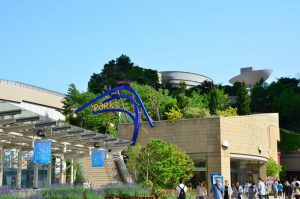 Namba Parks (なんばパークス)