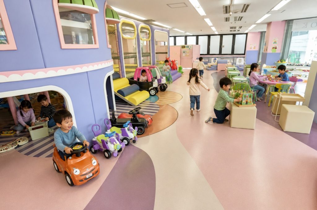 PLUS KIDSLAND ACADEMY (プラスキッズランドアカデミー)